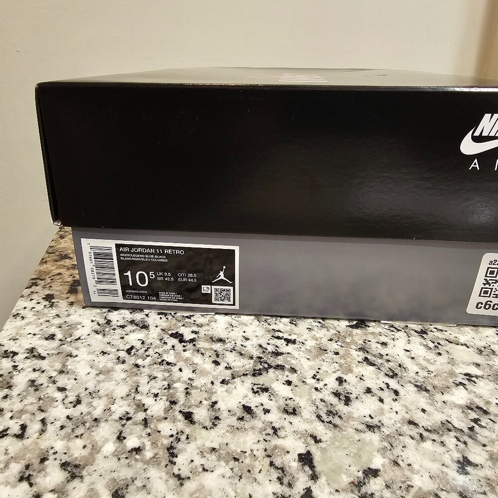 Air Jordan 11 Legend Blue - Picture 10 of 10